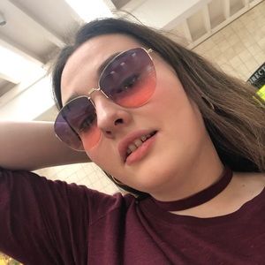 Meet your Posher, Gwendolyn